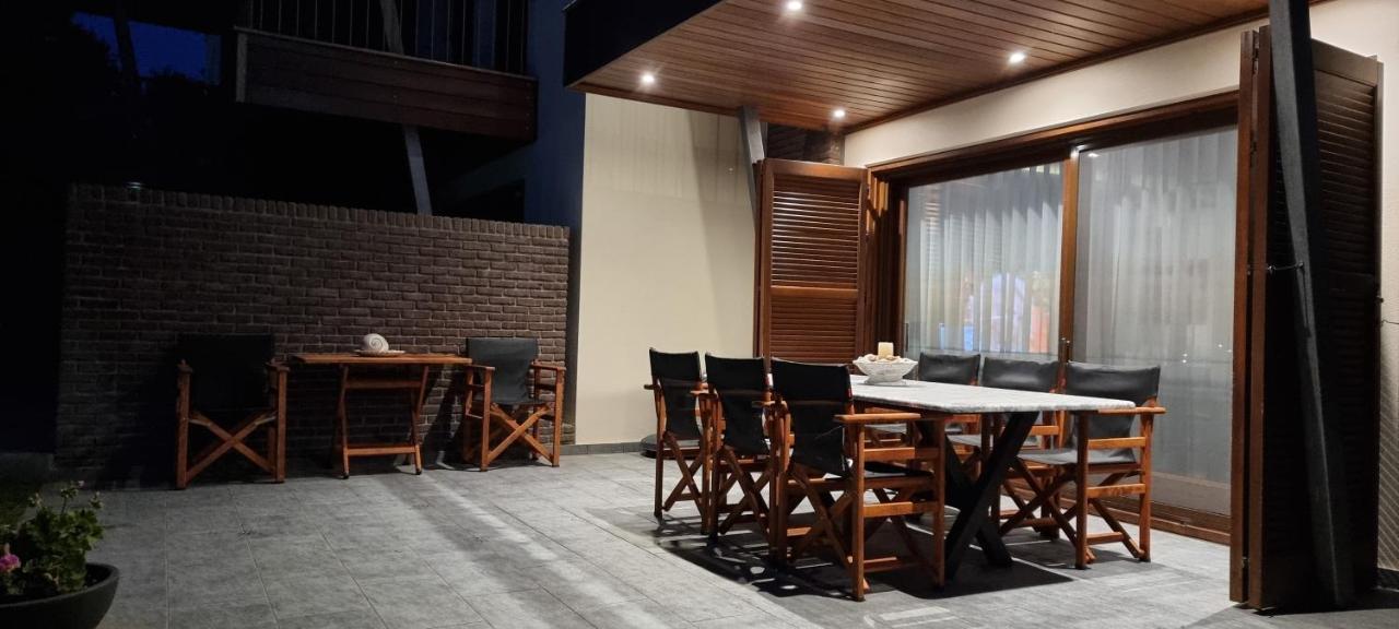 Heaven Luxury Villa Néa Róda Eksteriør bilde