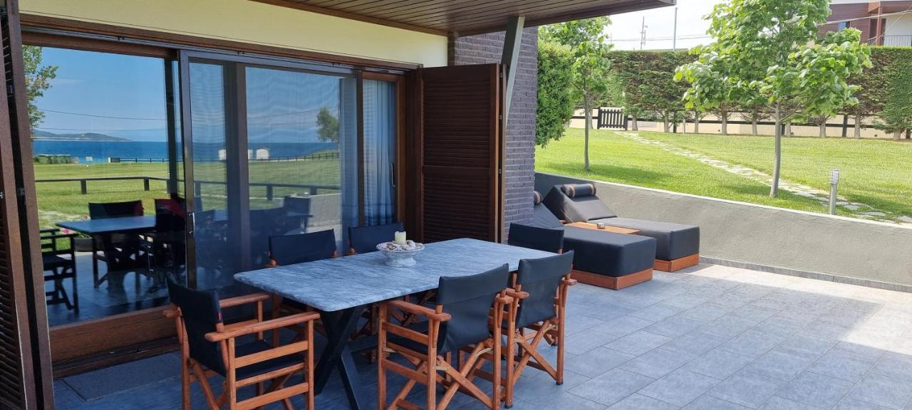 Heaven Luxury Villa Néa Róda Eksteriør bilde