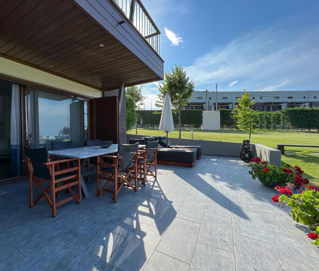 Heaven Luxury Villa Néa Róda Eksteriør bilde