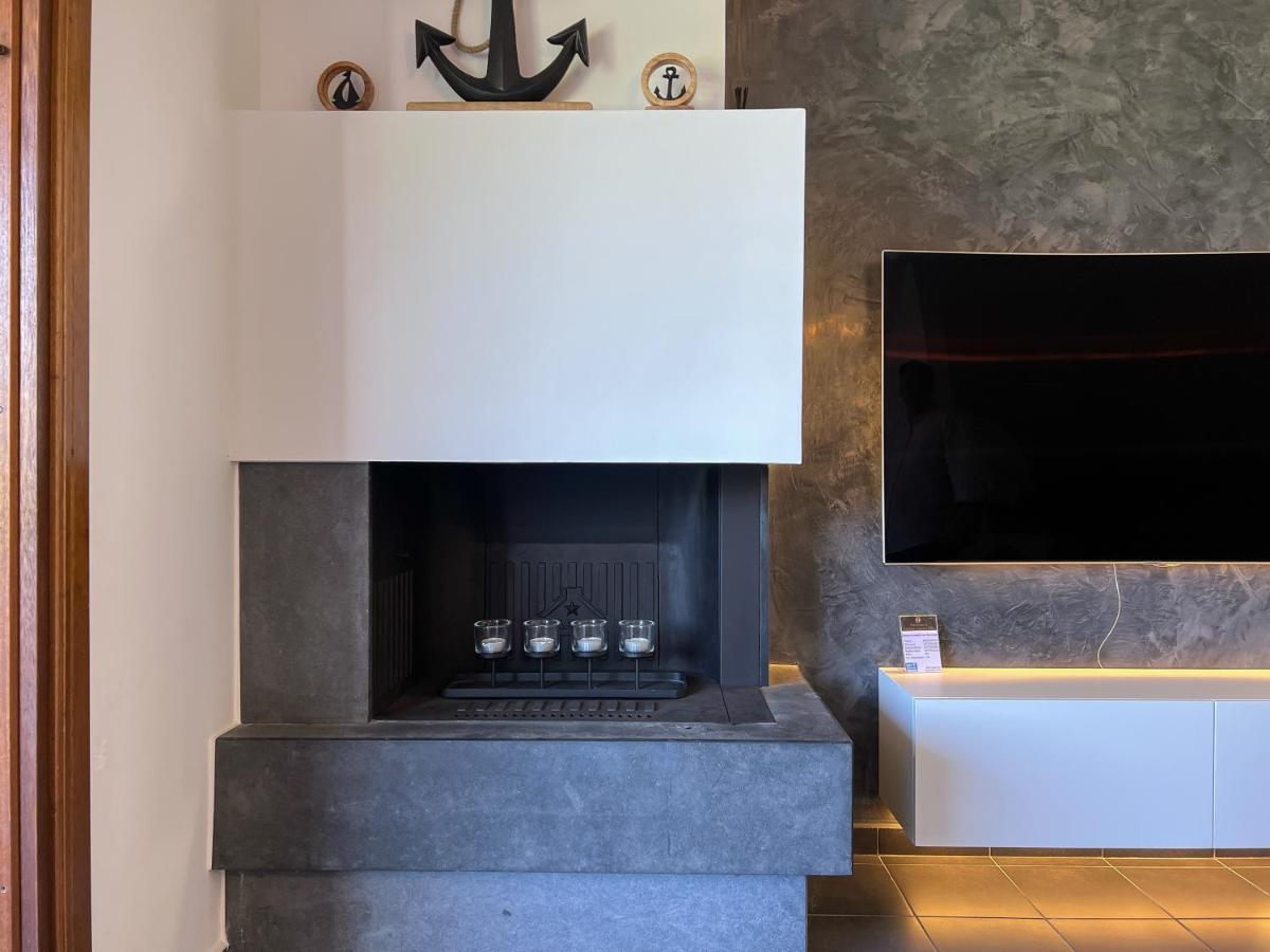 Heaven Luxury Villa Néa Róda Eksteriør bilde