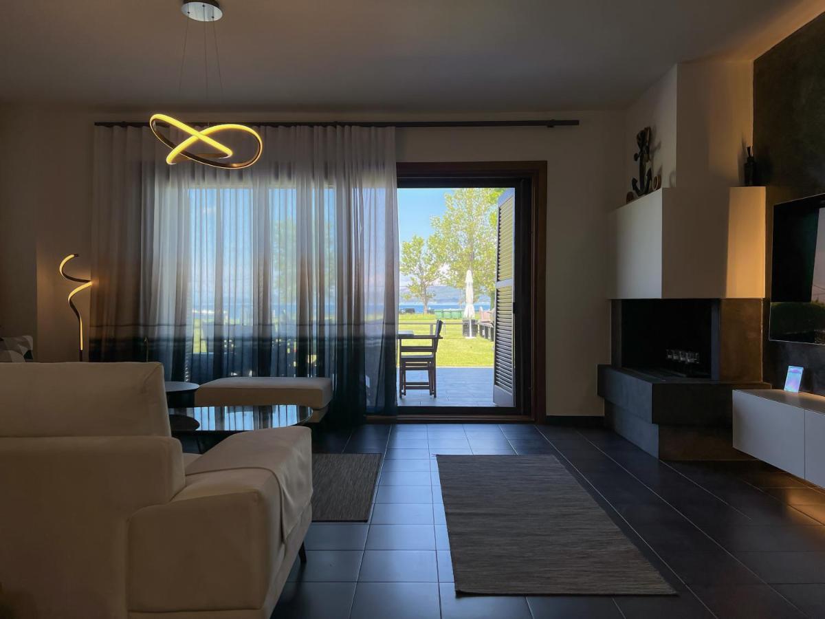 Heaven Luxury Villa Néa Róda Eksteriør bilde