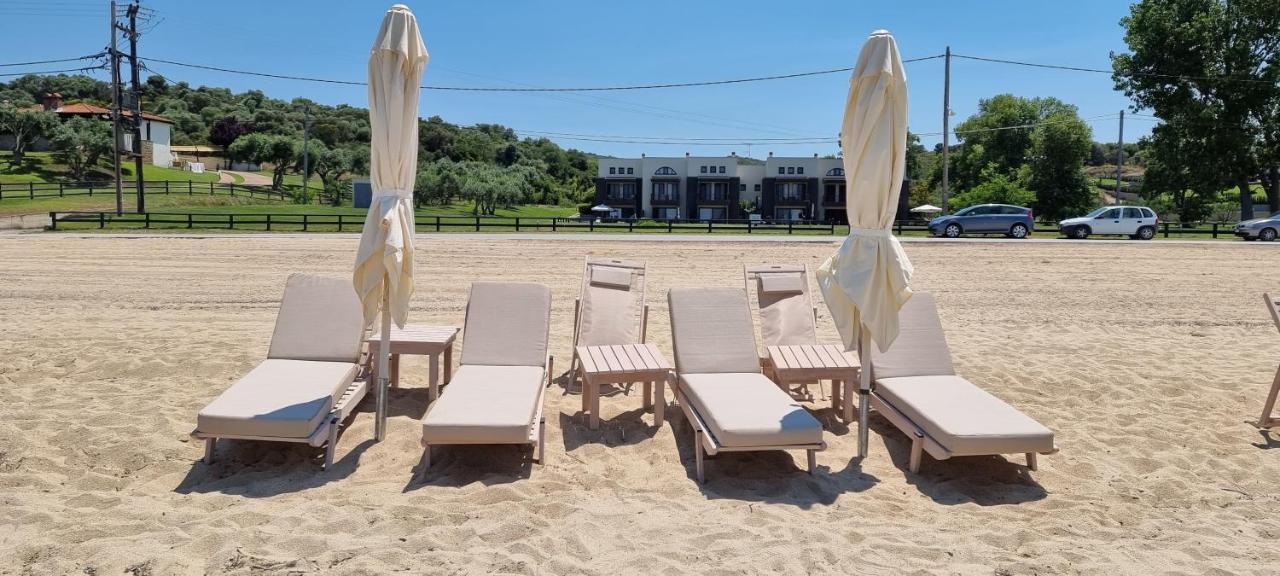 Heaven Luxury Villa Néa Róda Eksteriør bilde